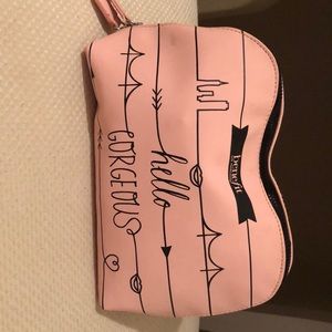 “Hello gorgeous” makeup bag